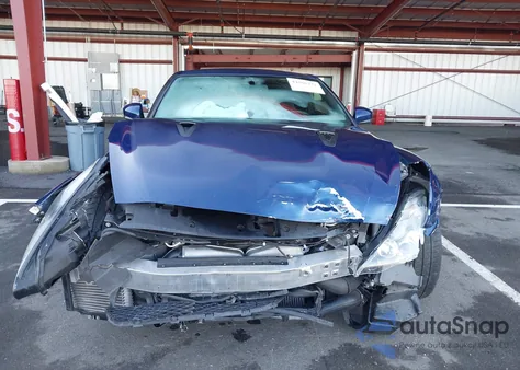 2014 Nissan Gt-R Premium z USA, uszkodzony, nr VIN JN1AR5EF5EM270882